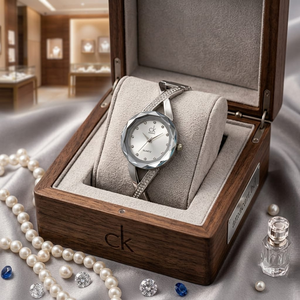 Luxury Diamond-Cut Crystal Quartz Ladies Watch